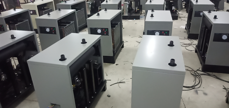Secador incorporado de compresor de tornillo integral integrado de 90kw